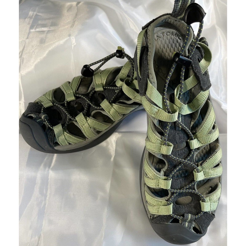 Keen Women's 7 Light Green Slip-on Sandals Hiking Water Shoes D10-4v.